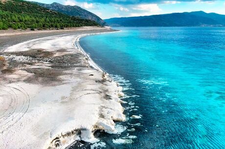 Salda Gölü Pamukkale ve Lavanta Bahçeleri Turu (1 Gece Otel Konaklamalı)
