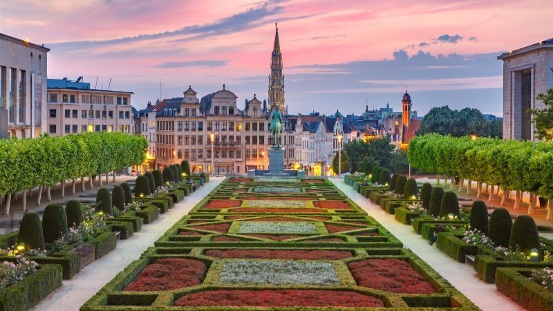 ADANA’DAN MEGA BENELÜX & PARİS & COLMAR & KÖLN SunExpress Havayolları ile 6 gece