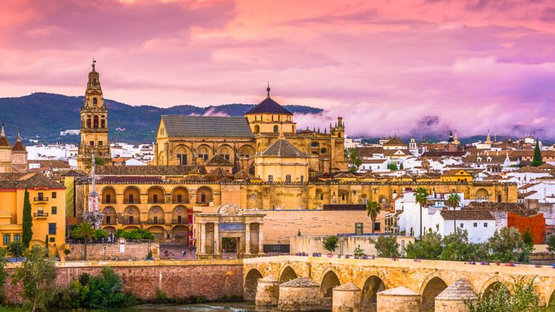 Antalya'dan Direkt Sefer ile Barcelona & Madrid Rotası Turu