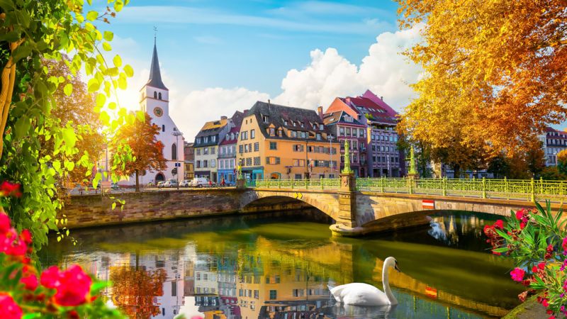 Adana'dan Direkt Sefer ile Fransa - İsviçre - Almanya Rotası Turu