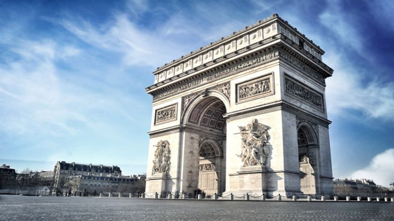 Antalya'dan Direkt Sefer ile Paris Turu Rotası