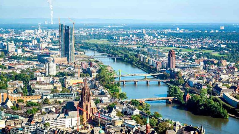 Dolu Dolu Alpler’de 5 Ülke Turu ve Bernina Ekspresi Rotası