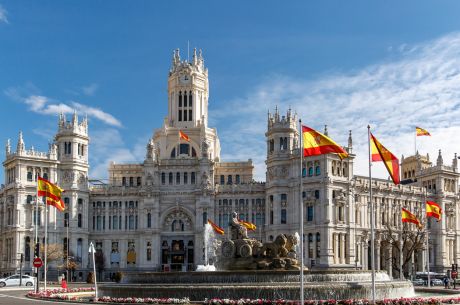 İZMİR’DEN İTALYA & FRANSA & İSPANYA TURU Türk Hava Yolları Özel Seferi ile Gidiş / SunExpress Hava Yolları Tarifeli Seferi ile Dönüş ile 6 gece