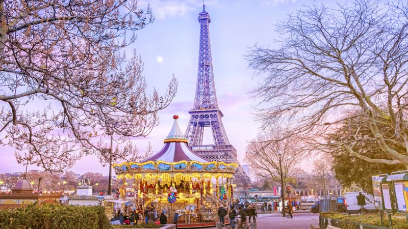 PARİS & DISNEYLAND TURU Pegasus Havayolları ile 4 gece