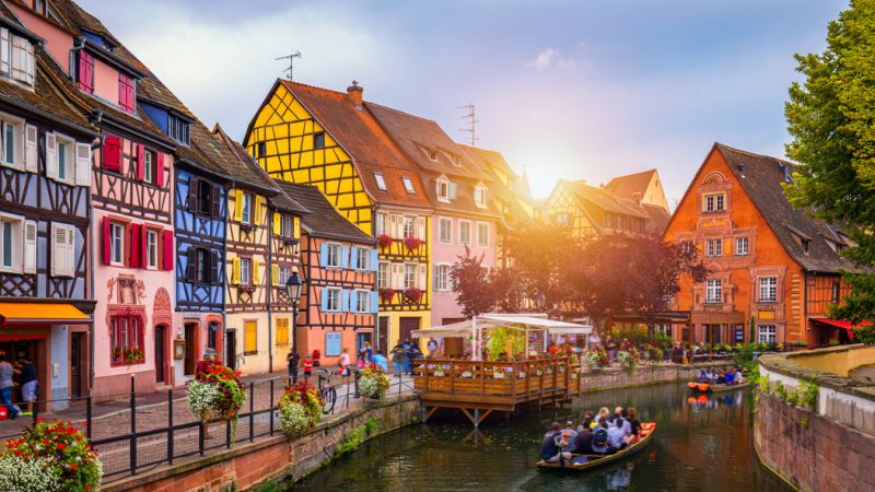 İzmir'den Direkt Hareket Görkemli Rüya Üçgeni Almanya - Fransa - İsviçre 3 Gece - SunExpress ile 2026 Yaz Dönemi 